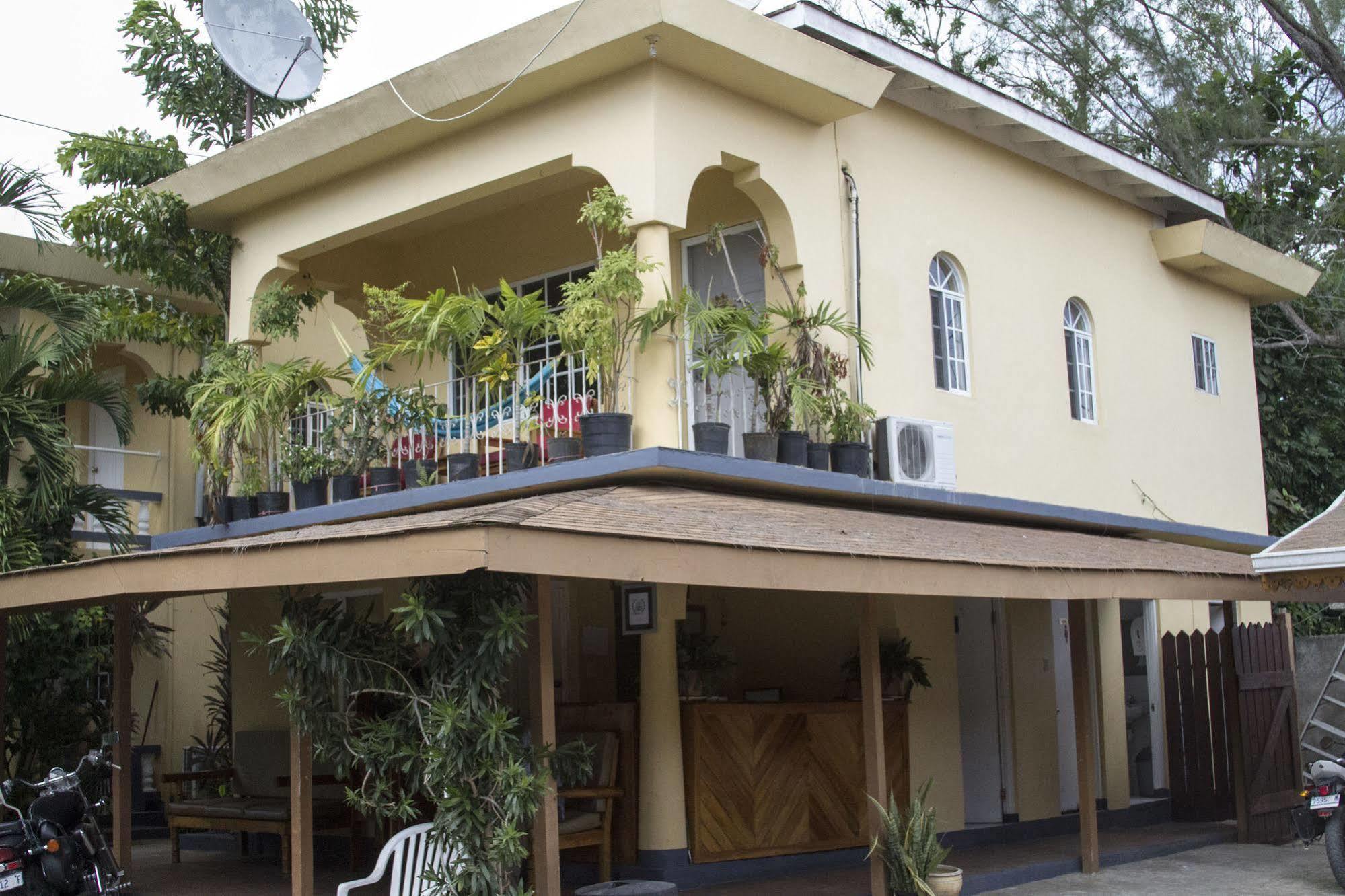 Seastar Inn Negril Exteriör bild