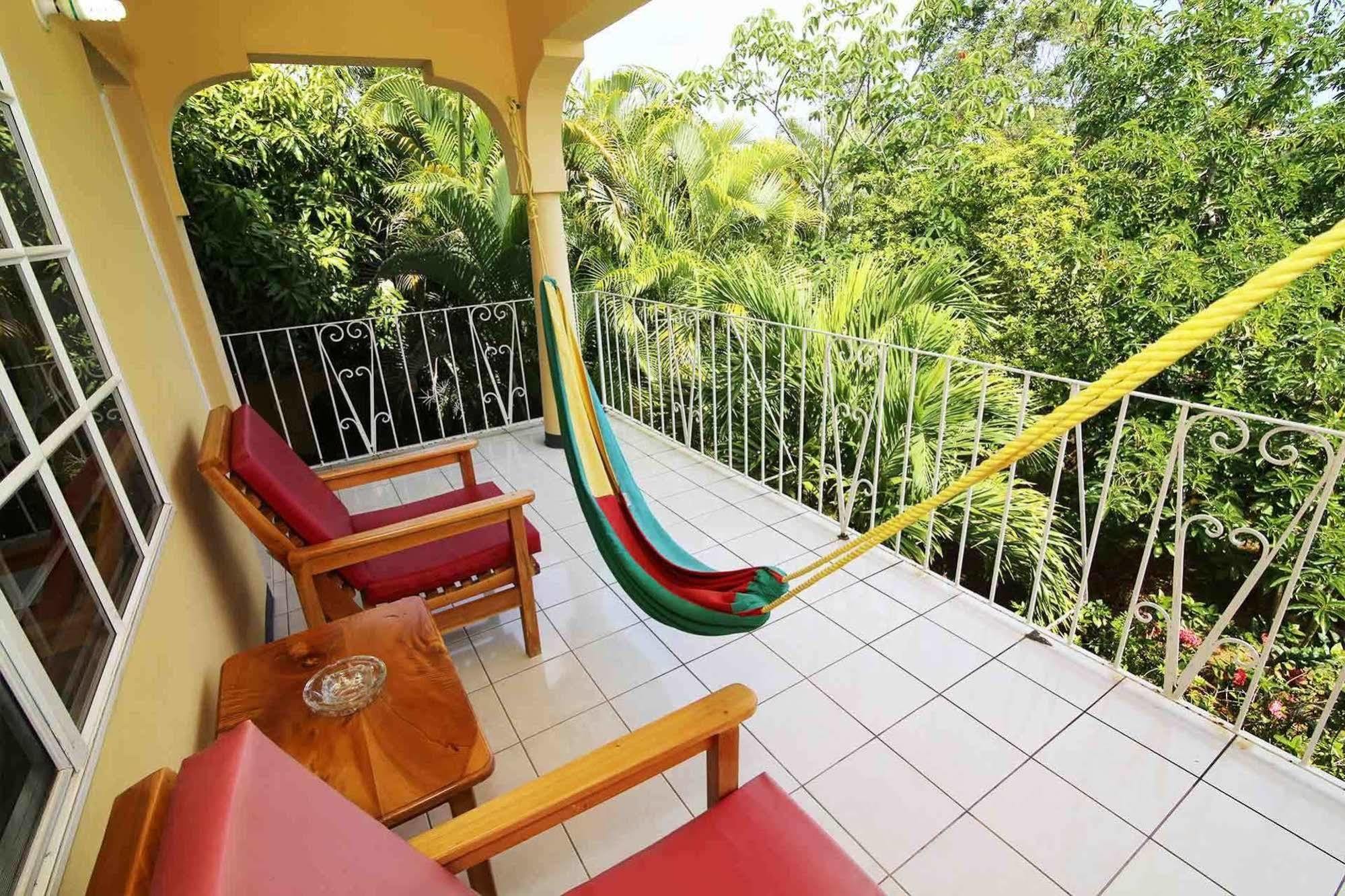 Seastar Inn Negril Exteriör bild