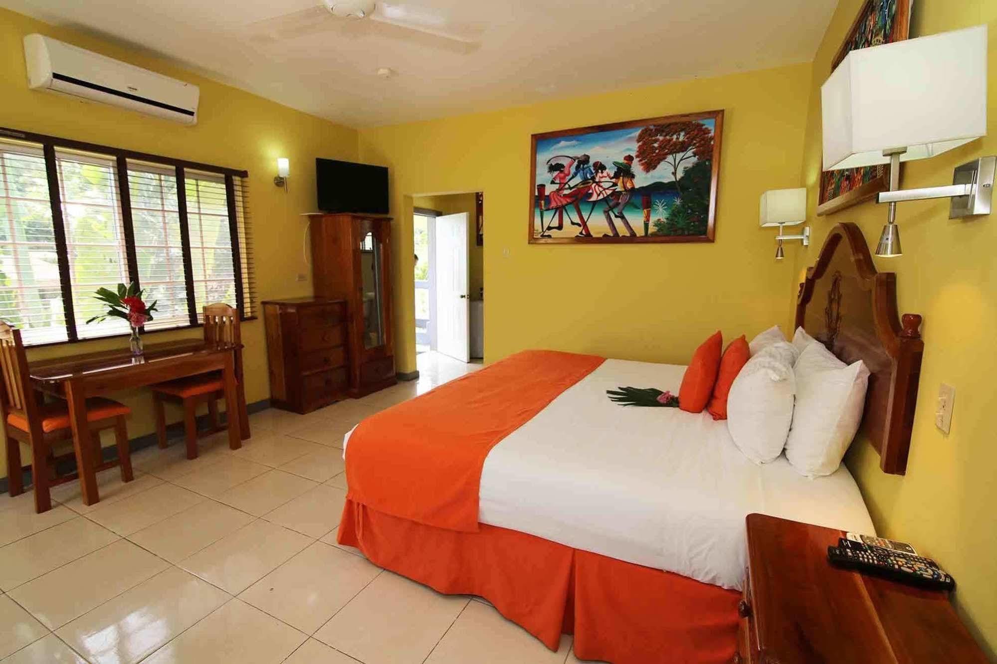 Seastar Inn Negril Exteriör bild