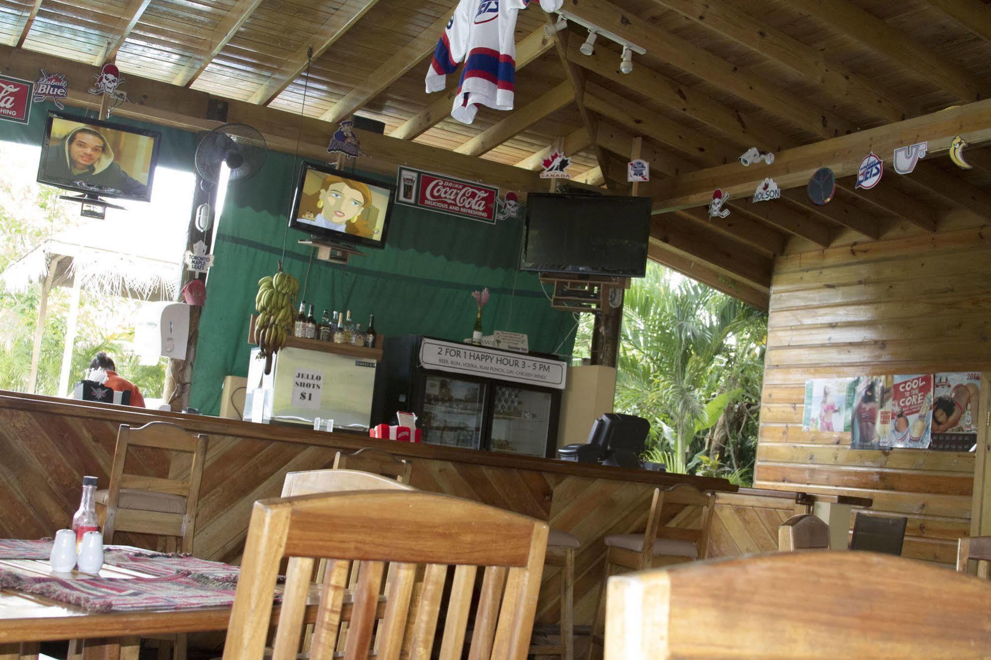 Seastar Inn Negril Exteriör bild